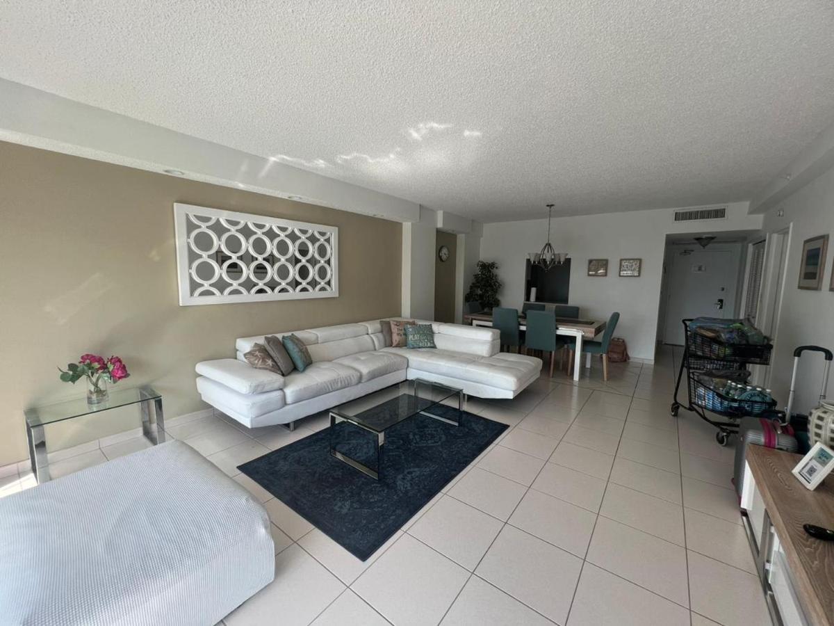 Apartment Entire Front W/ Pool Amazing View 4pax