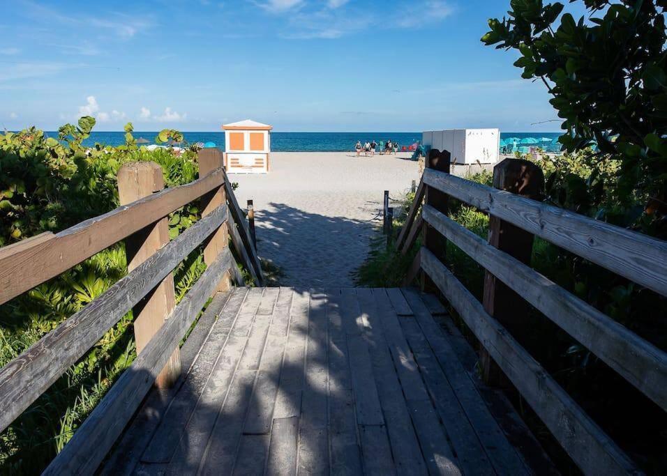 Apartment Just 1 Block From The Beach! *