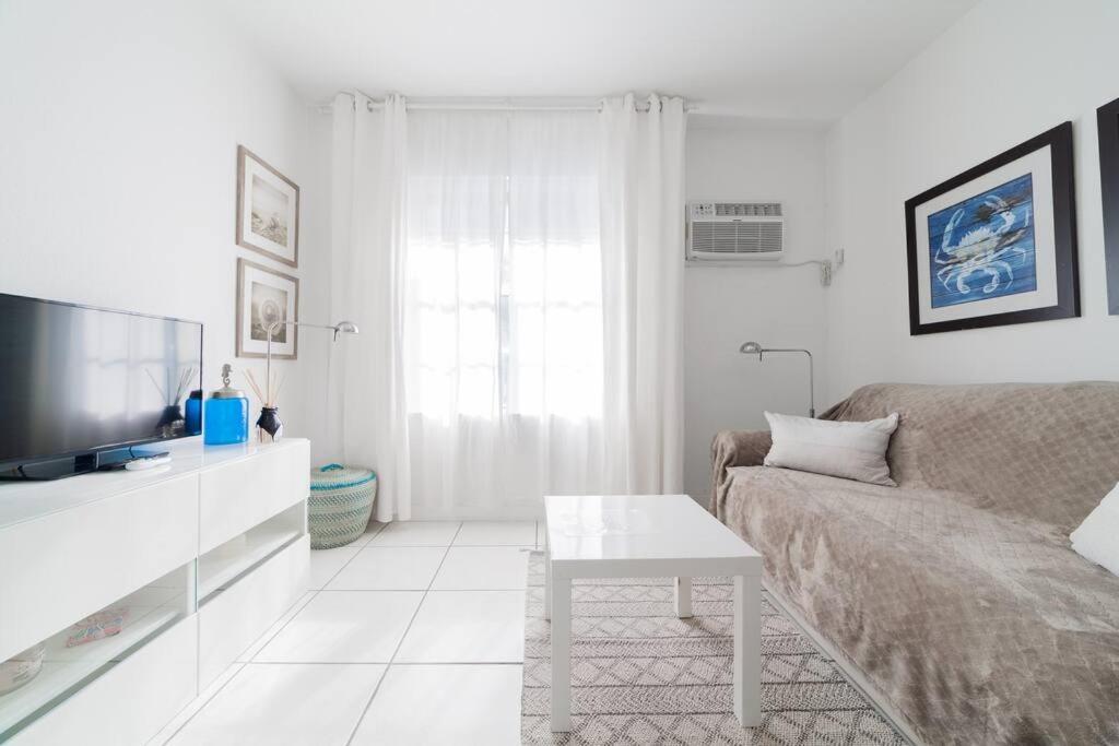 Vibes Apartment Miami Beach