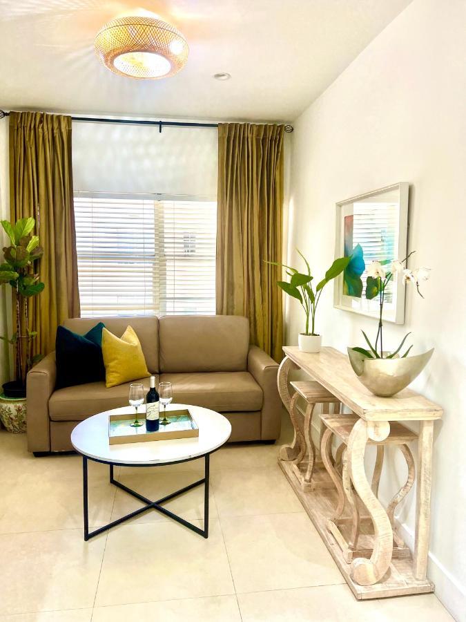 Sobe Monarch-walk To The - Ocean Drive Good Time And Angler Across The Street * Miami Beach