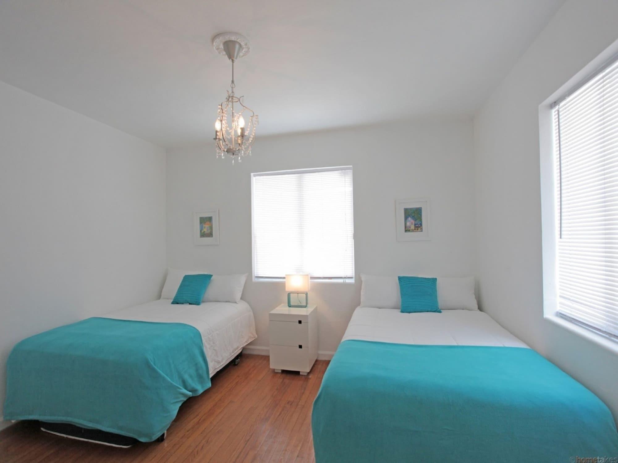 Bikini Hostel, Cafe&beer Garden Miami Beach