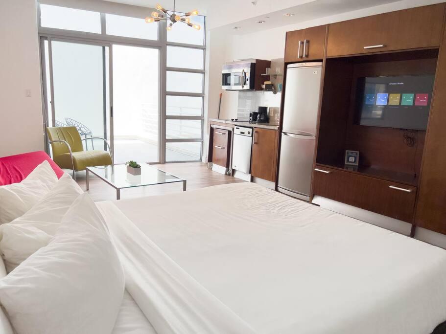Rooftop-pool King Bed On Ocean Dr C305 Apartment Miami Beach