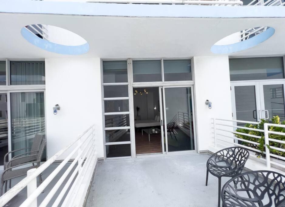 Apartment Rooftop-pool King Bed On Ocean Dr C305 *