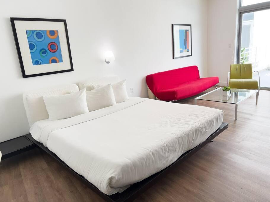 Rooftop-pool King Bed On Ocean Dr C305 Apartment Miami Beach
