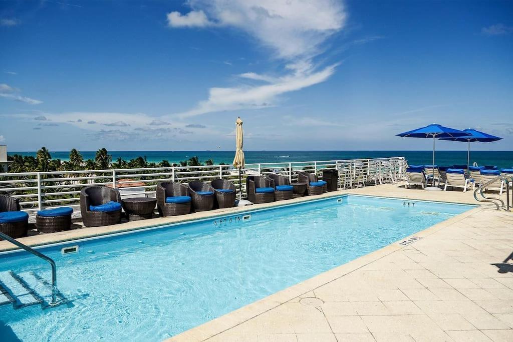 Rooftop-pool King Bed On Ocean Dr C305