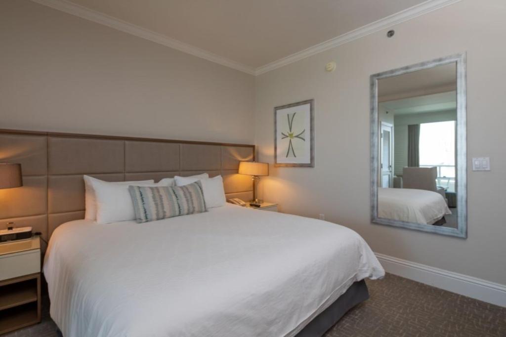 One-bedroom Hotel *