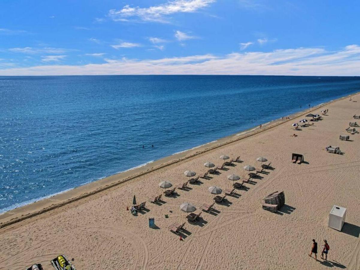 Modern Ocean View Service Unit 1206 * Miami Beach