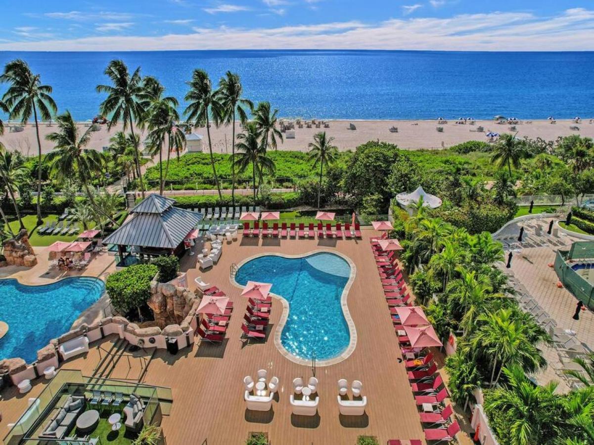 Beachfront W Service 1207 Apartment *
