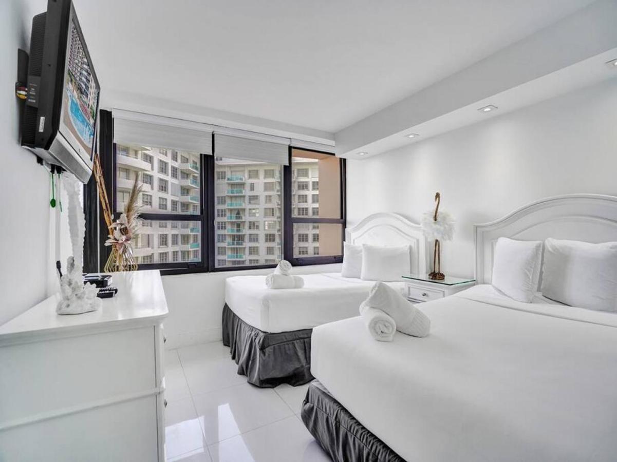 Apartment Beachfront W Service 1207 Miami Beach