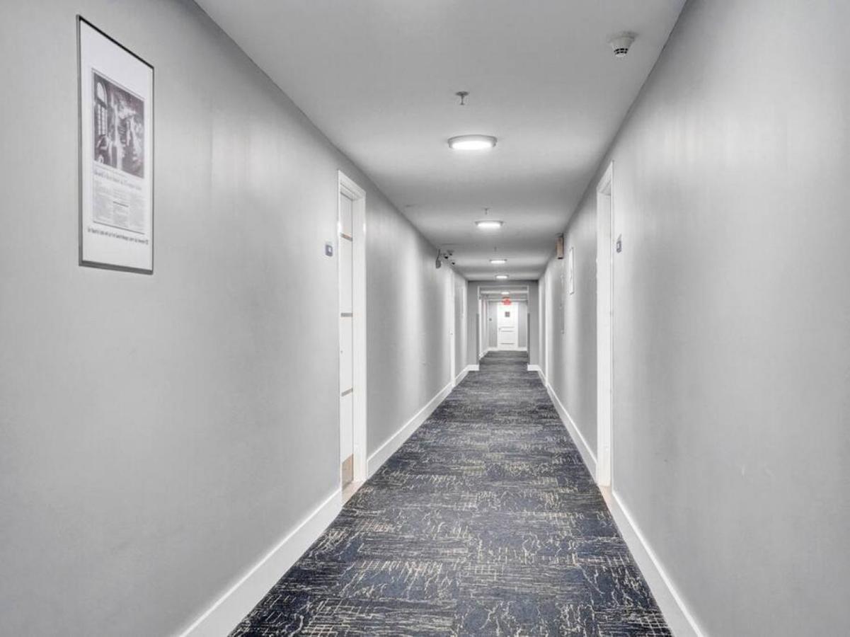 Apartment Beachfront W Service 1207
