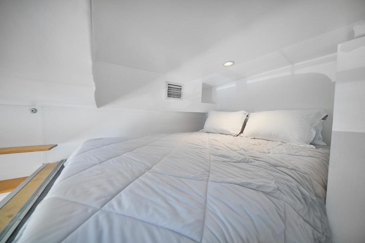 Apartment Large & Bright Sleep Up To 8 Only 2min From Ocean! *