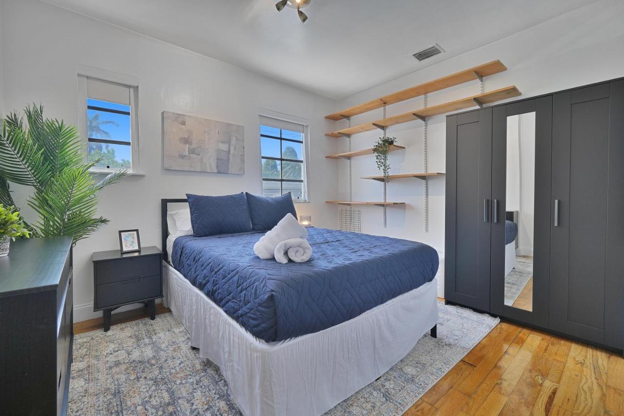 Large & Bright Sleep Up To 8 Only 2min From Ocean! *