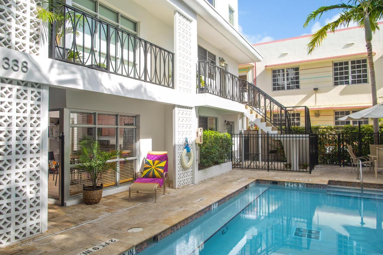 South Poolside *