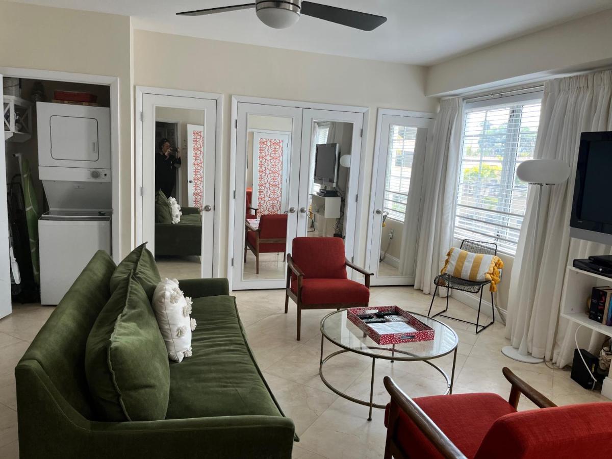 Apartment Deco Dreams *