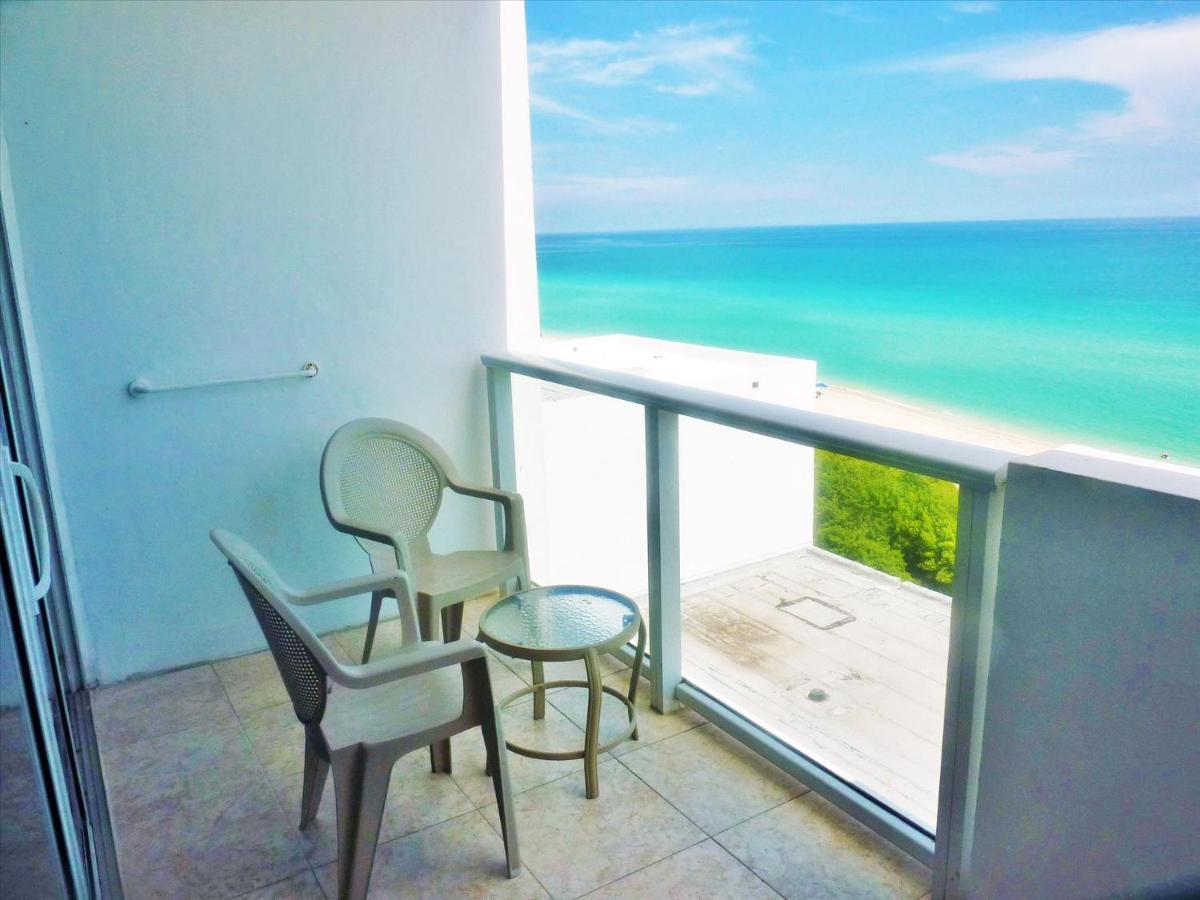 Castle 727 With Balcony And Ocean View, Pool, Tennis, Access, Free Parking Holiday home Miami Beach