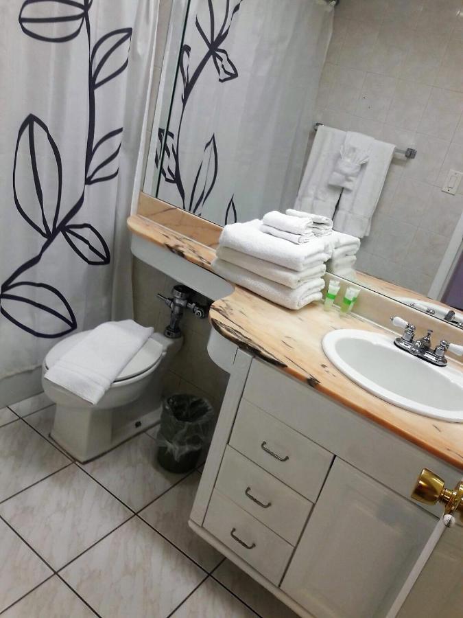 Castle 727 With Balcony And Ocean View, Pool, Tennis, Access, Free Parking