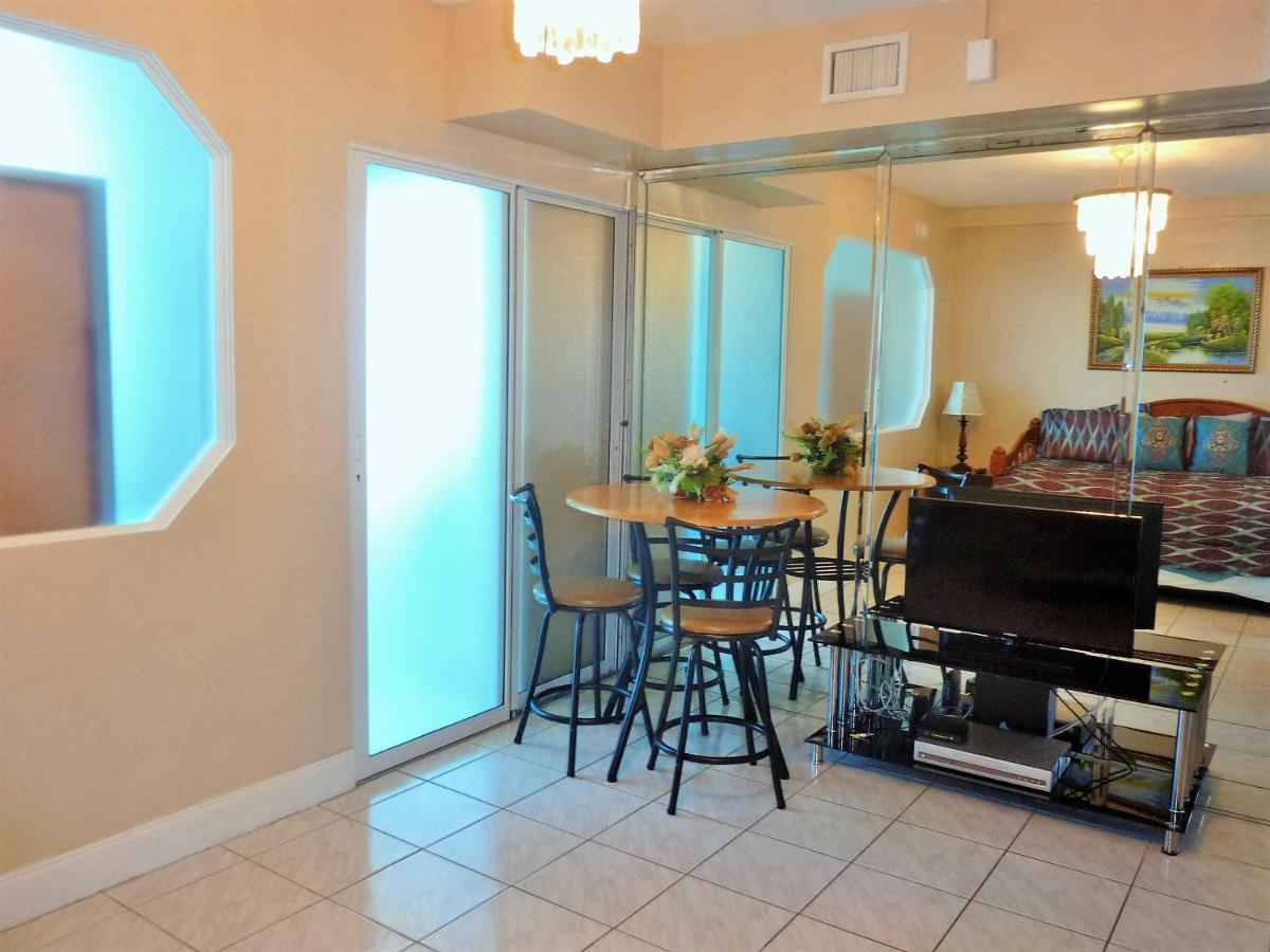 Castle 727 With Balcony And Ocean View, Pool, Tennis, Access, Free Parking Holiday home