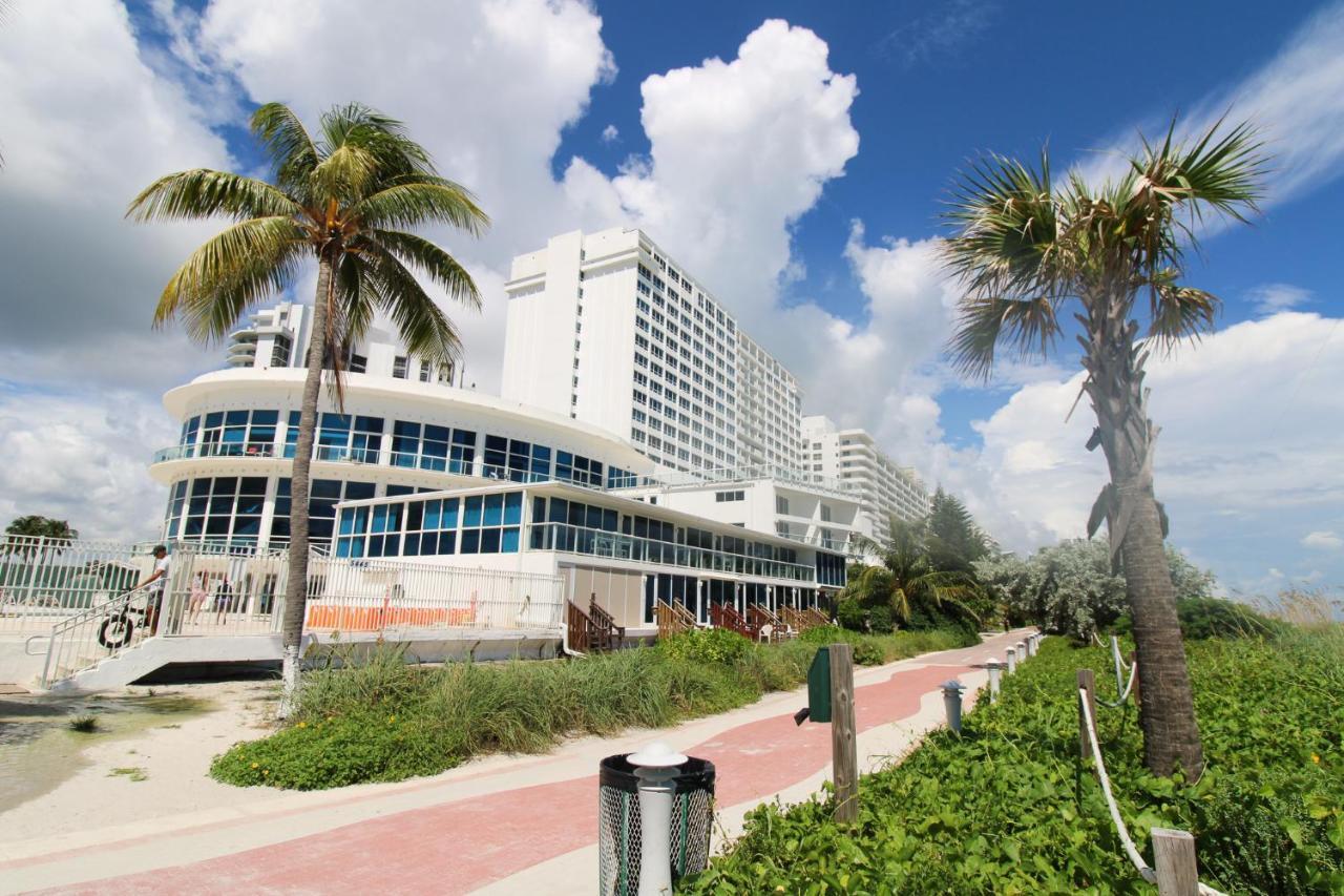 Castle 727 With Balcony And Ocean View, Pool, Tennis, Access, Free Parking *
