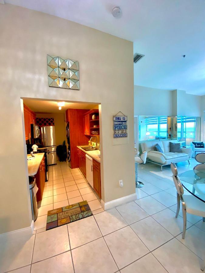 Apartment Large Beautiful Penthouse Ocean Front With Access And Free Parking In Miami