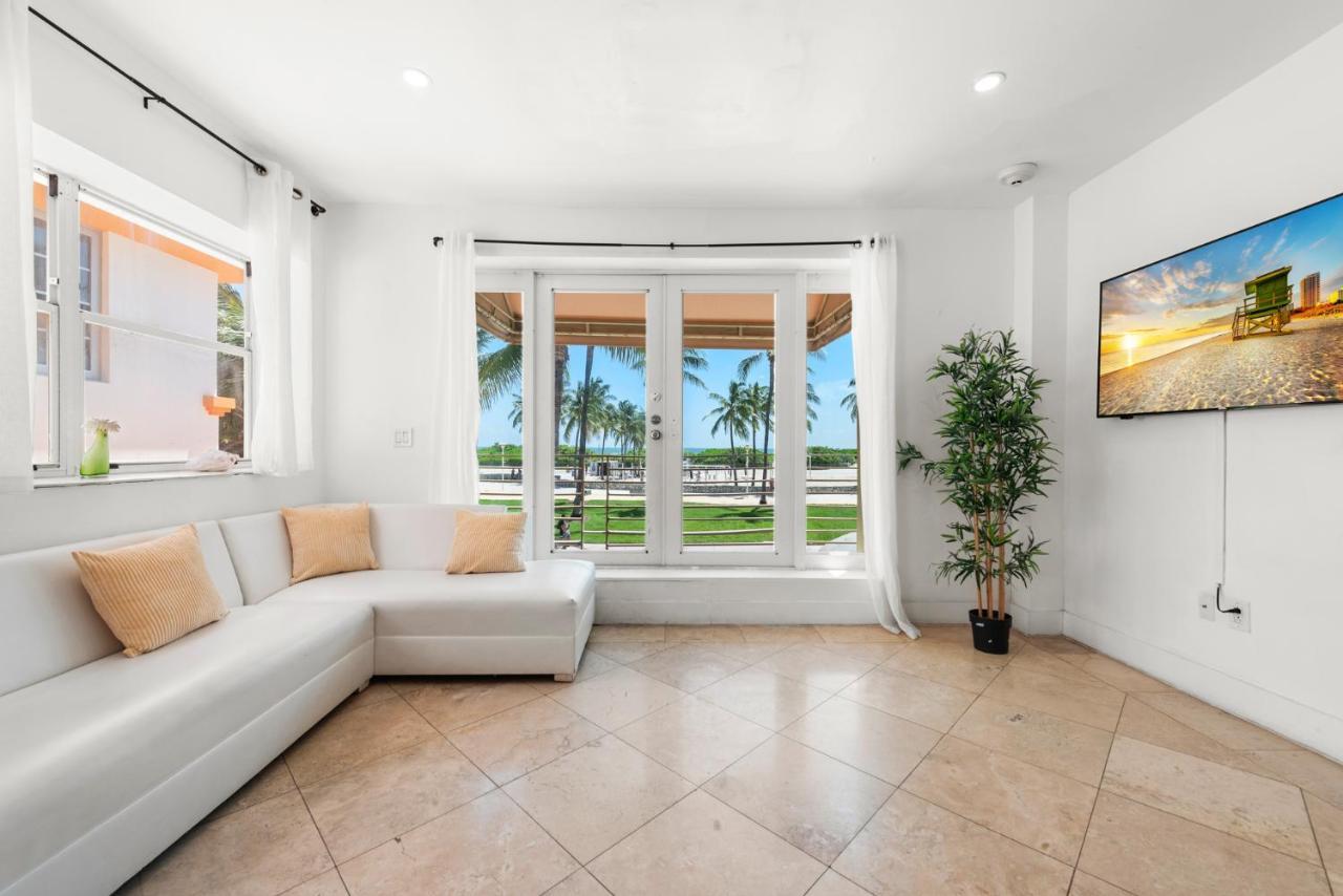 Ocean Drive In Miami Apartment Miami Beach