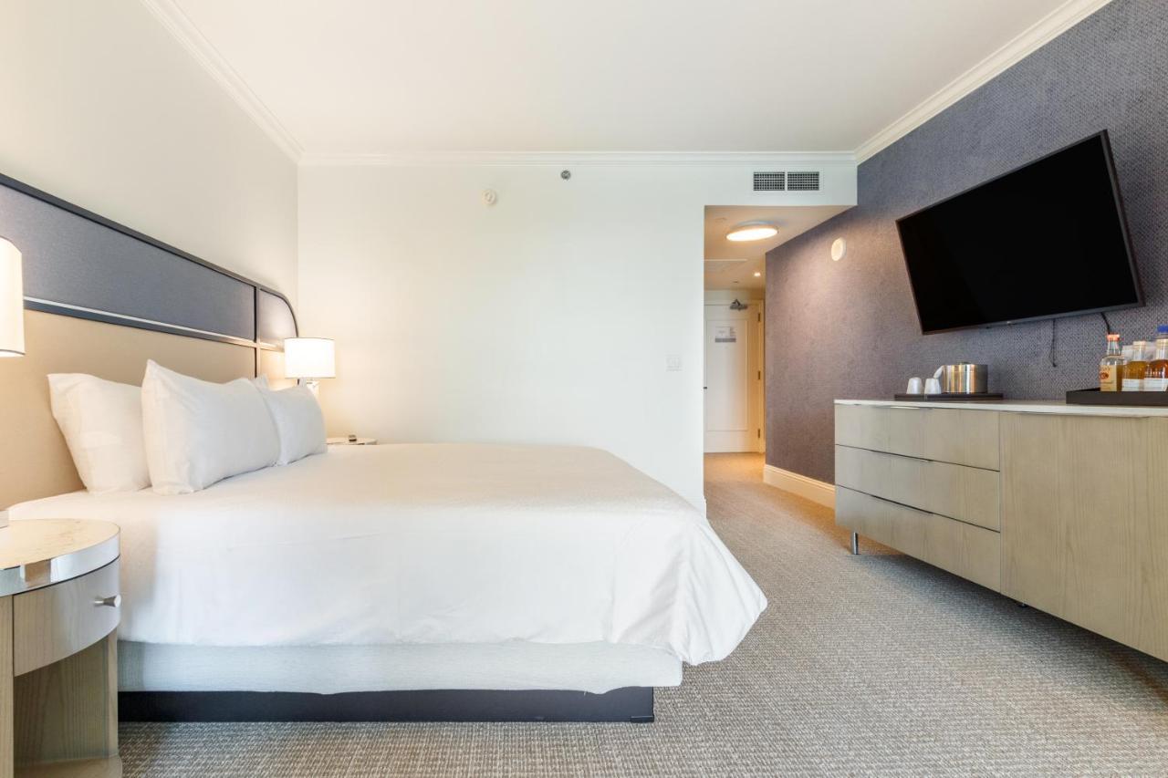 Fontainebleau Aparthotel Miami Beach