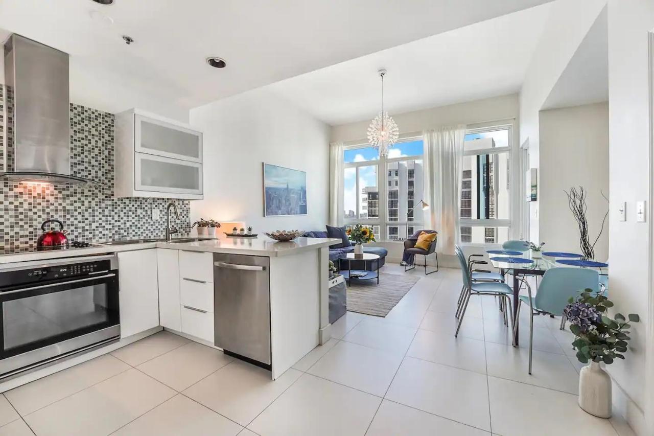Castle Ph11 Penthouse With Balcony, Free Parking, Pool, Tennis, Access Ferienhaus