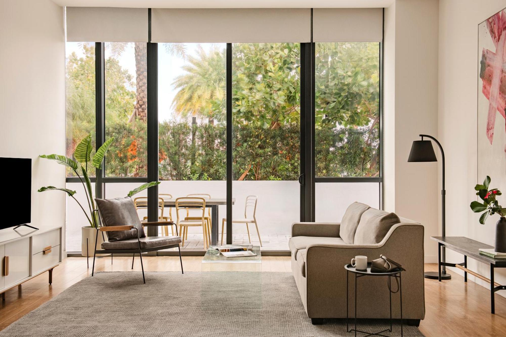 Sonder 17west 3*