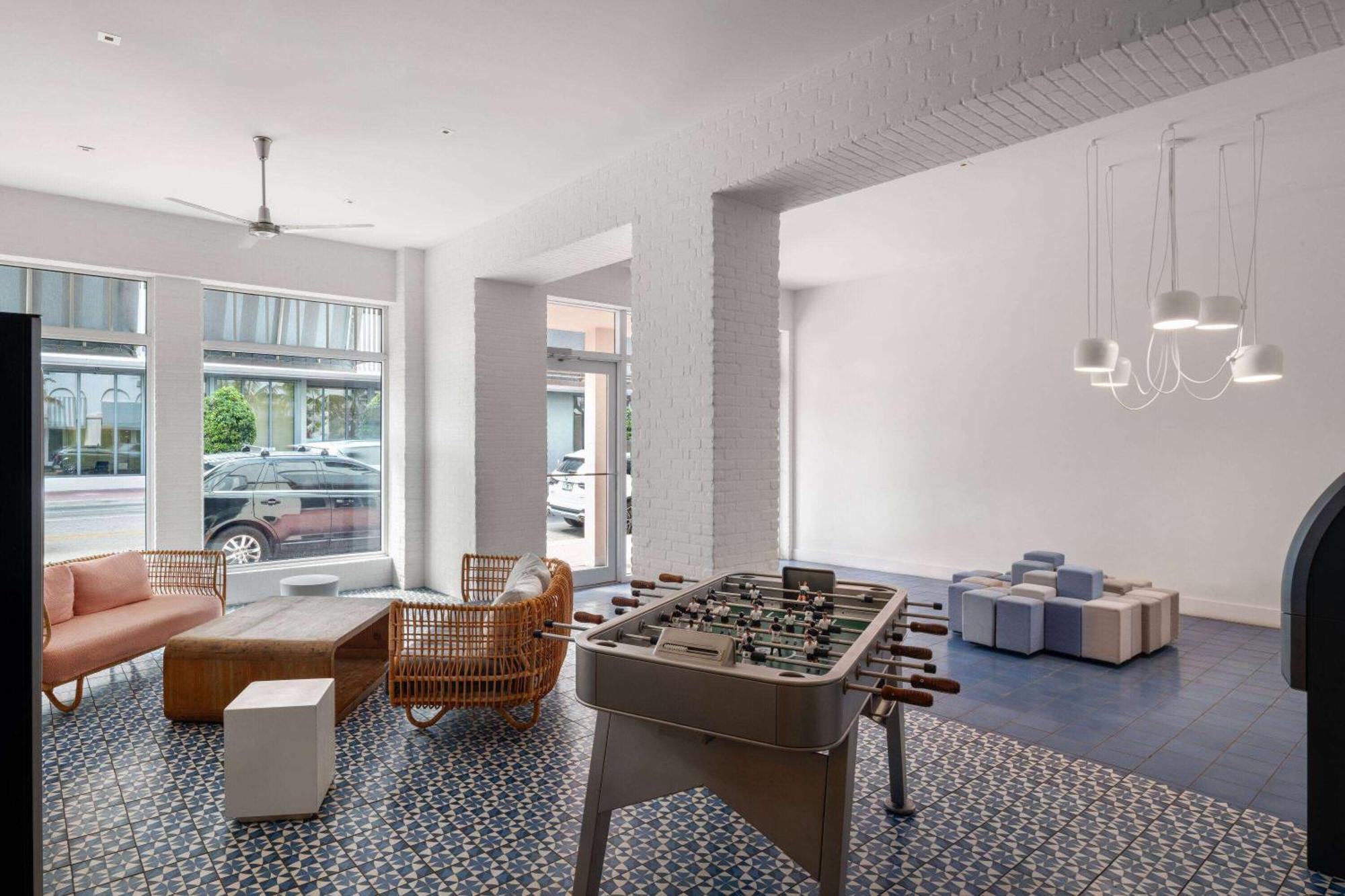 Hotel The Variety By Luxurban 3*