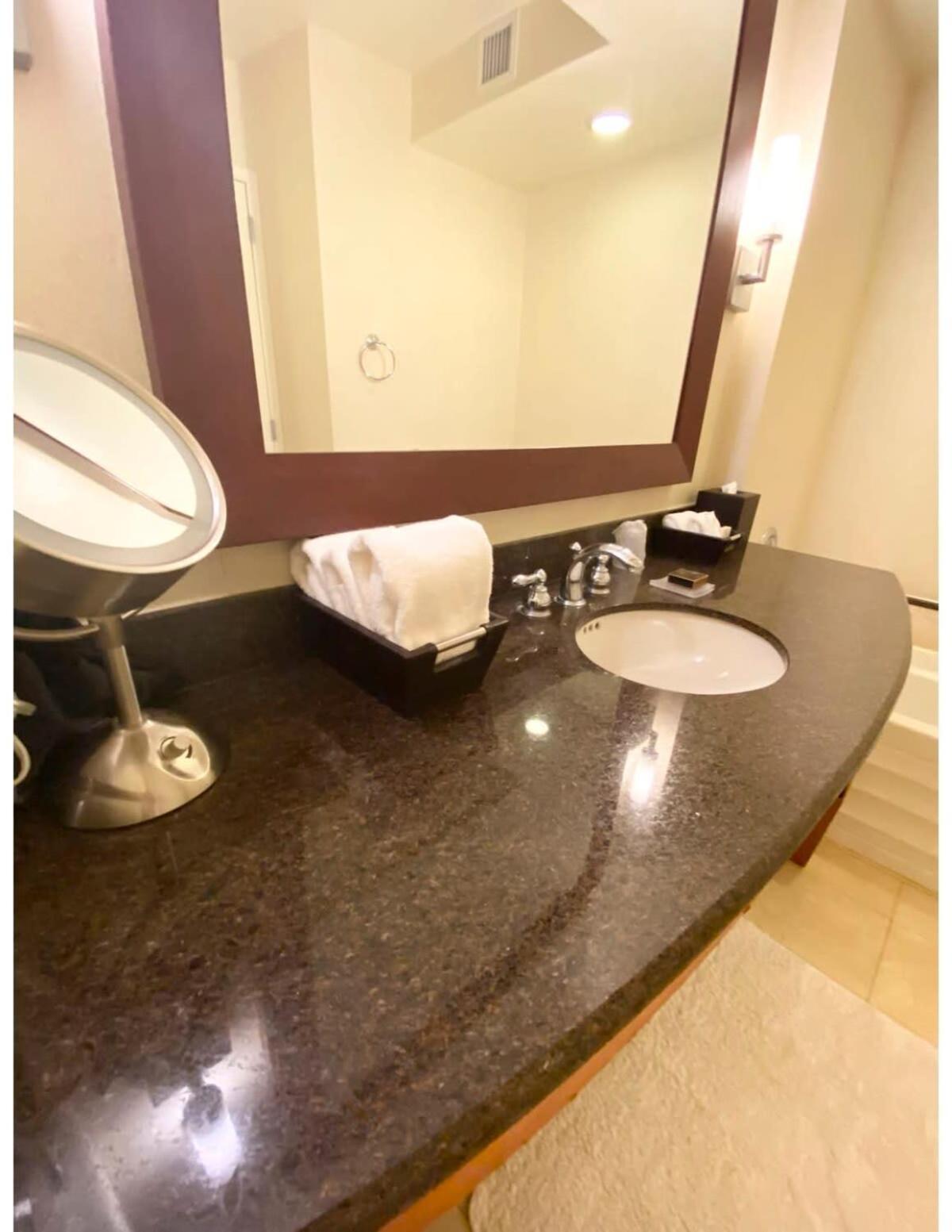 Zen Vacation Trump International Jr Holiday home *