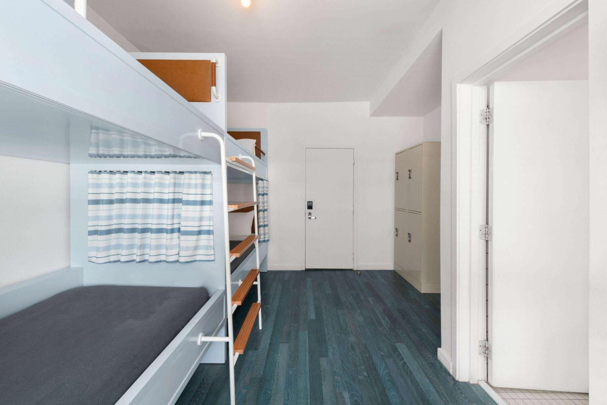 Hotel The Variety By Luxurban 3*