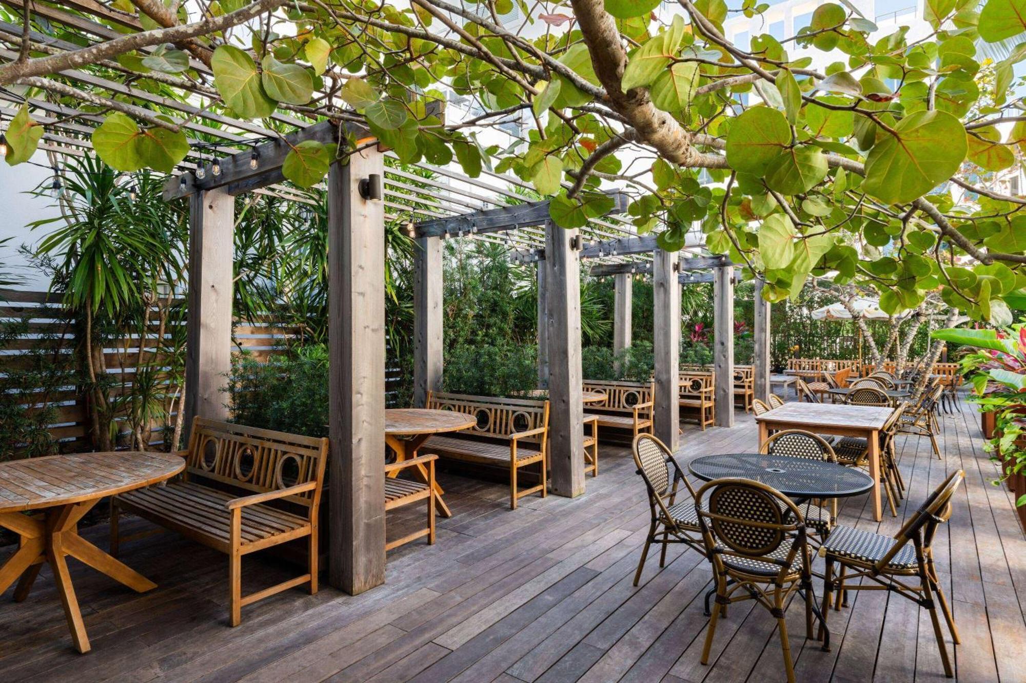 The Variety By Luxurban Hotel 3*