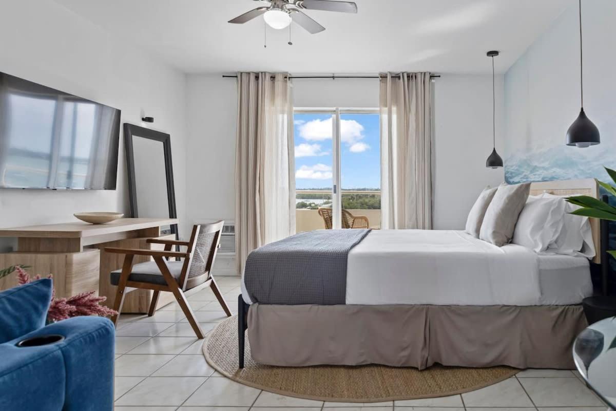 Apartment Bayshore Bliss- Cozy Space Pool & Views *