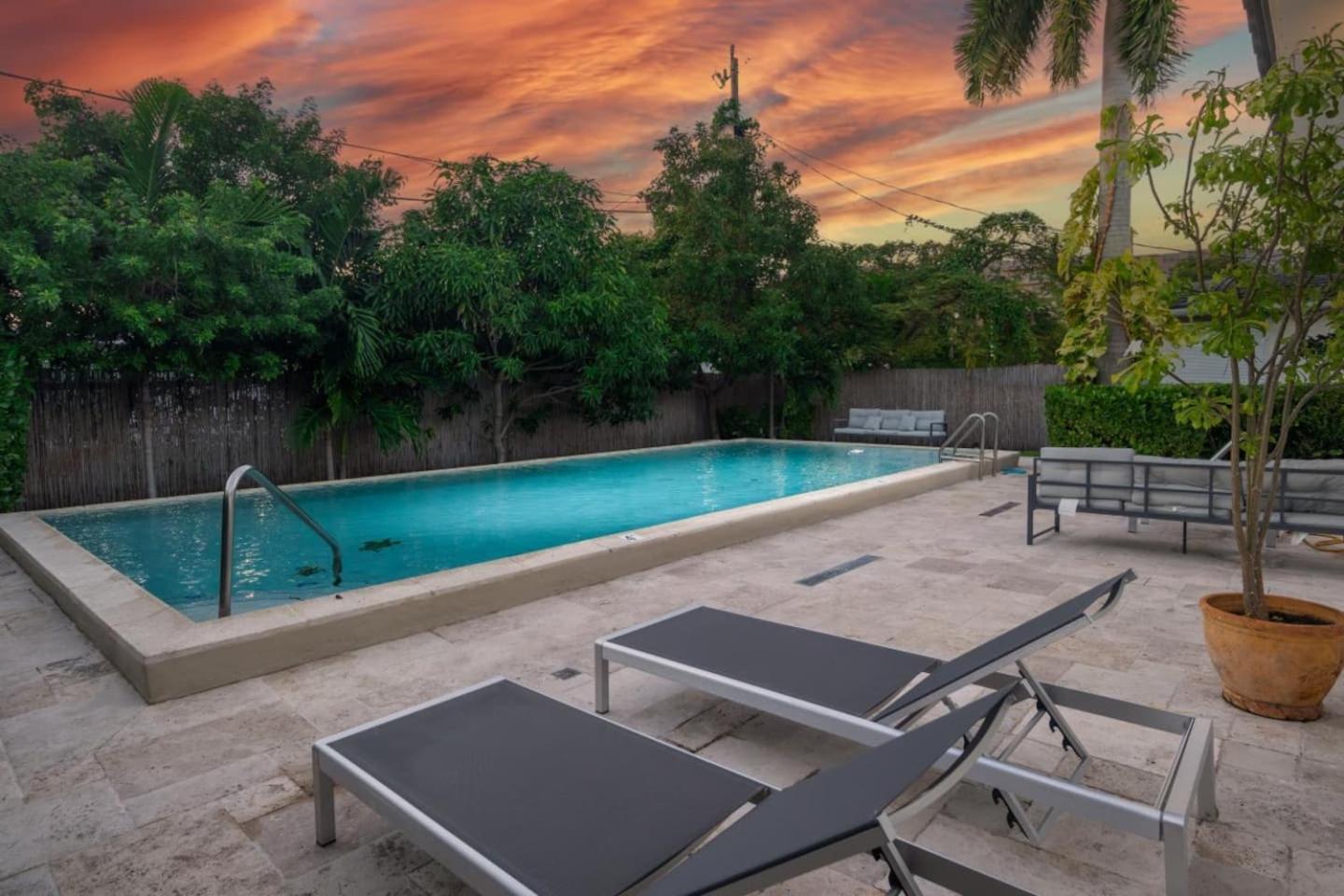 Perfect For A Family Getaway Wpool! Ferienhaus *