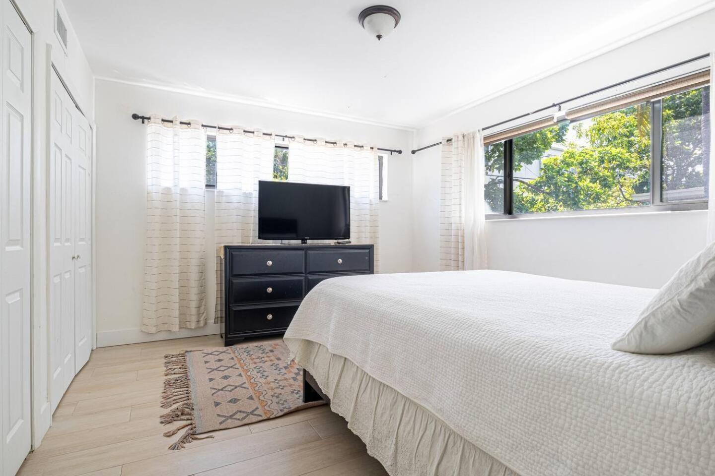 Apartment Bay Harbor Unit 4 Perfect 2 Bed 1 Bathprime Lo