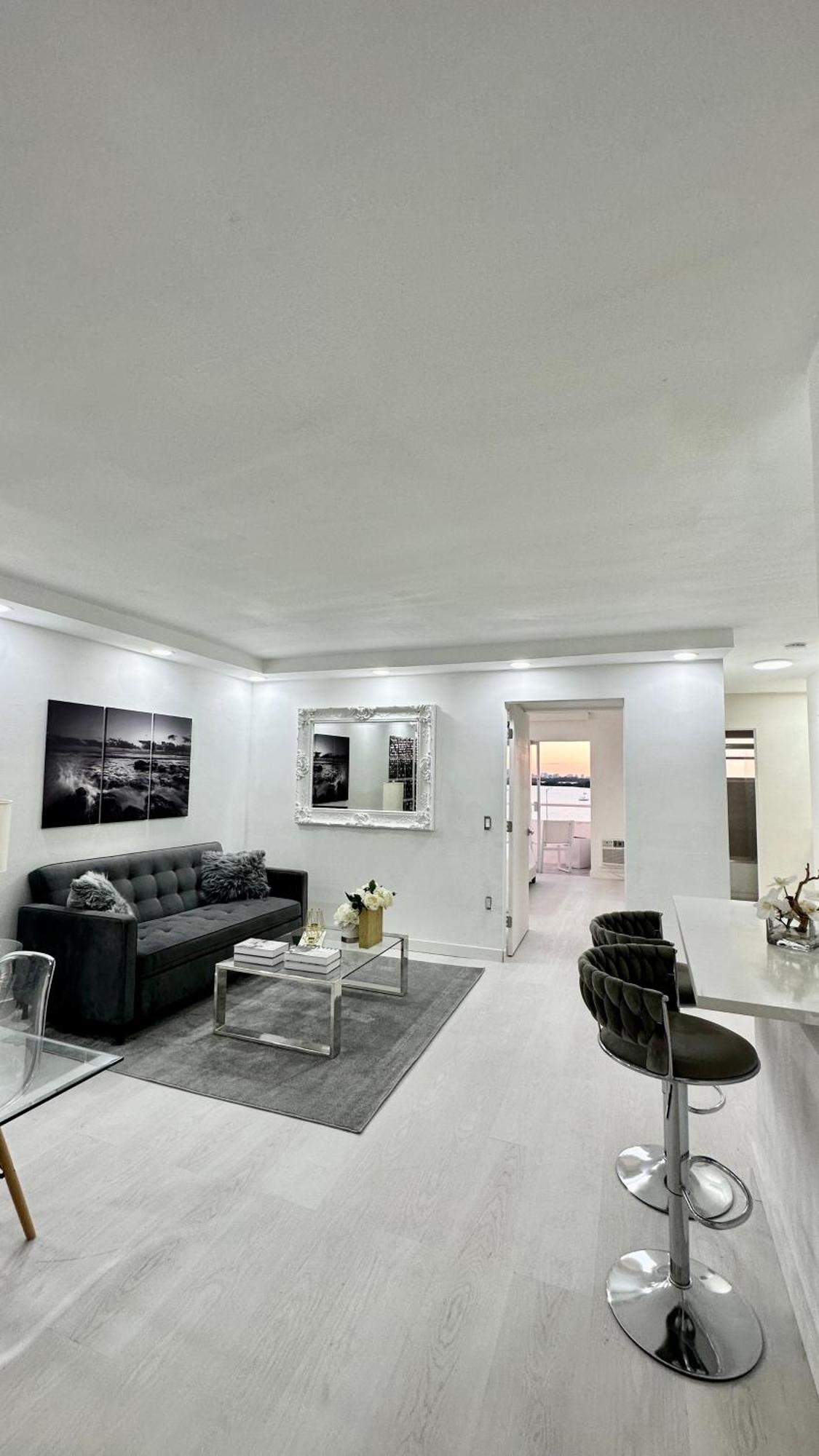 Stylish Place With Amazing Views