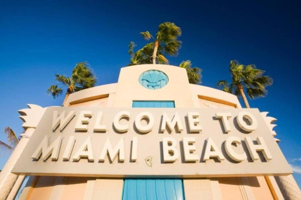Apartment Deal! 2 Bedroom Modern Beachfront By Yourent! *