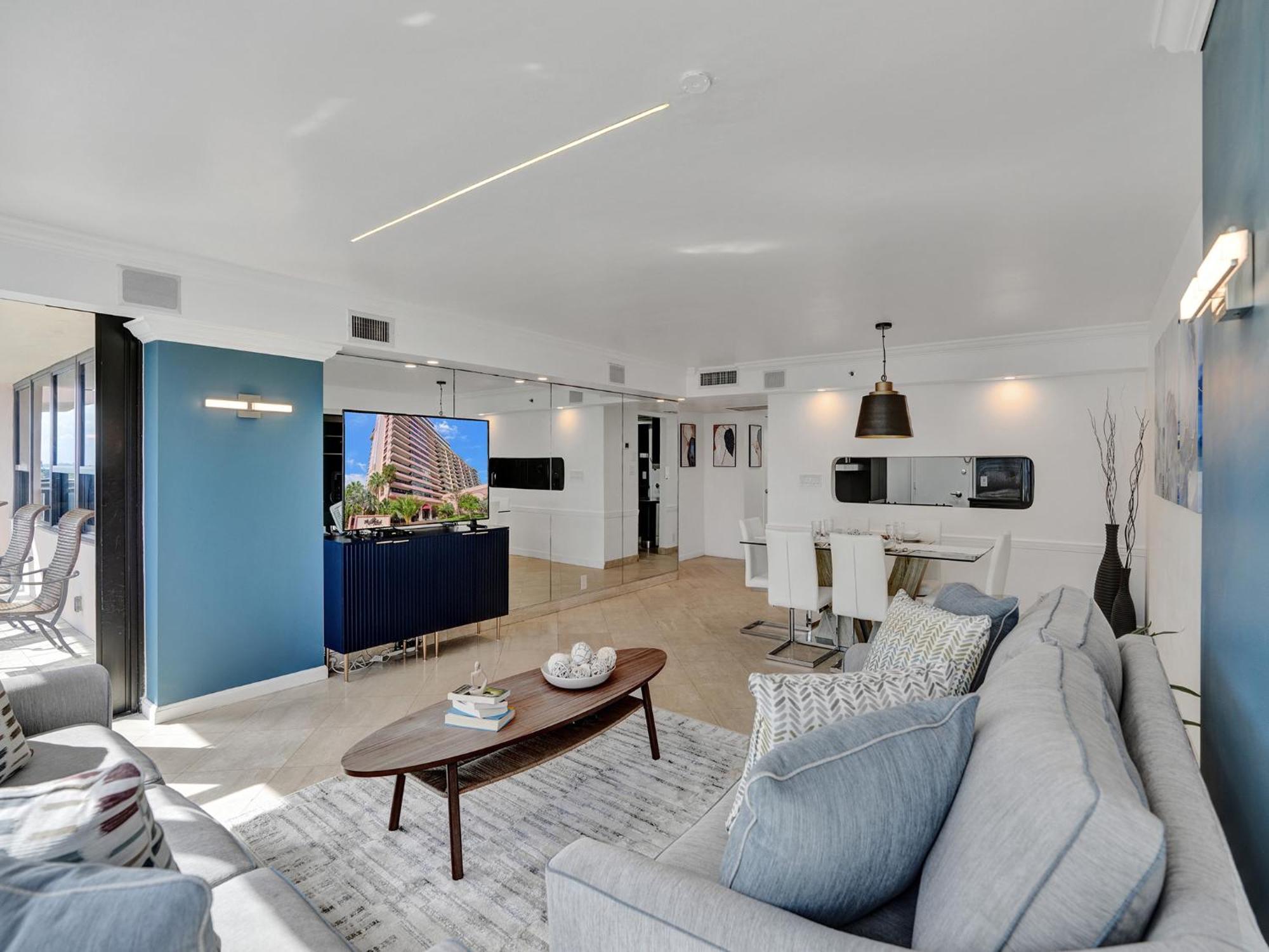 Spacious Ocean View Service 803 Miami Beach