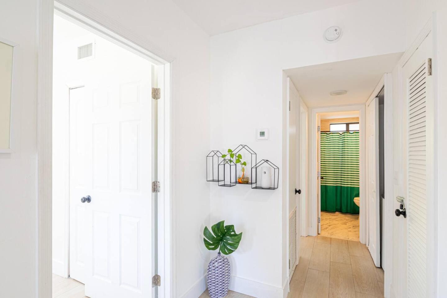 Bay Harbor Unit 4 Perfect 2 Bed 1 Bathprime Lo