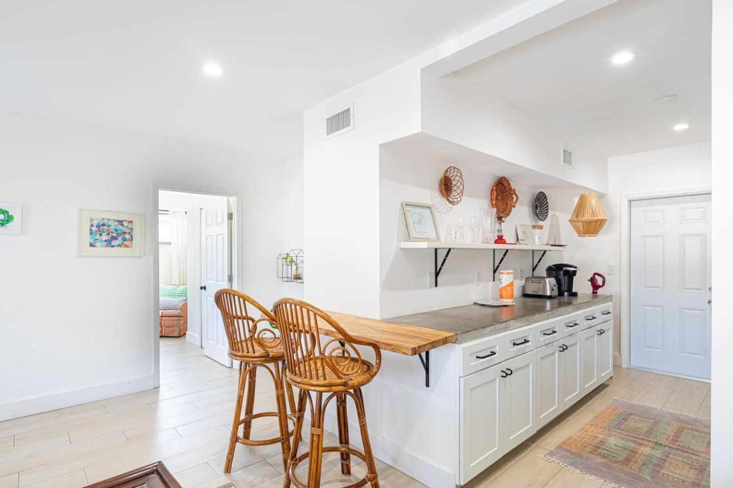Bay Harbor Unit 4 Perfect 2 Bed 1 Bathprime Lo Apartment