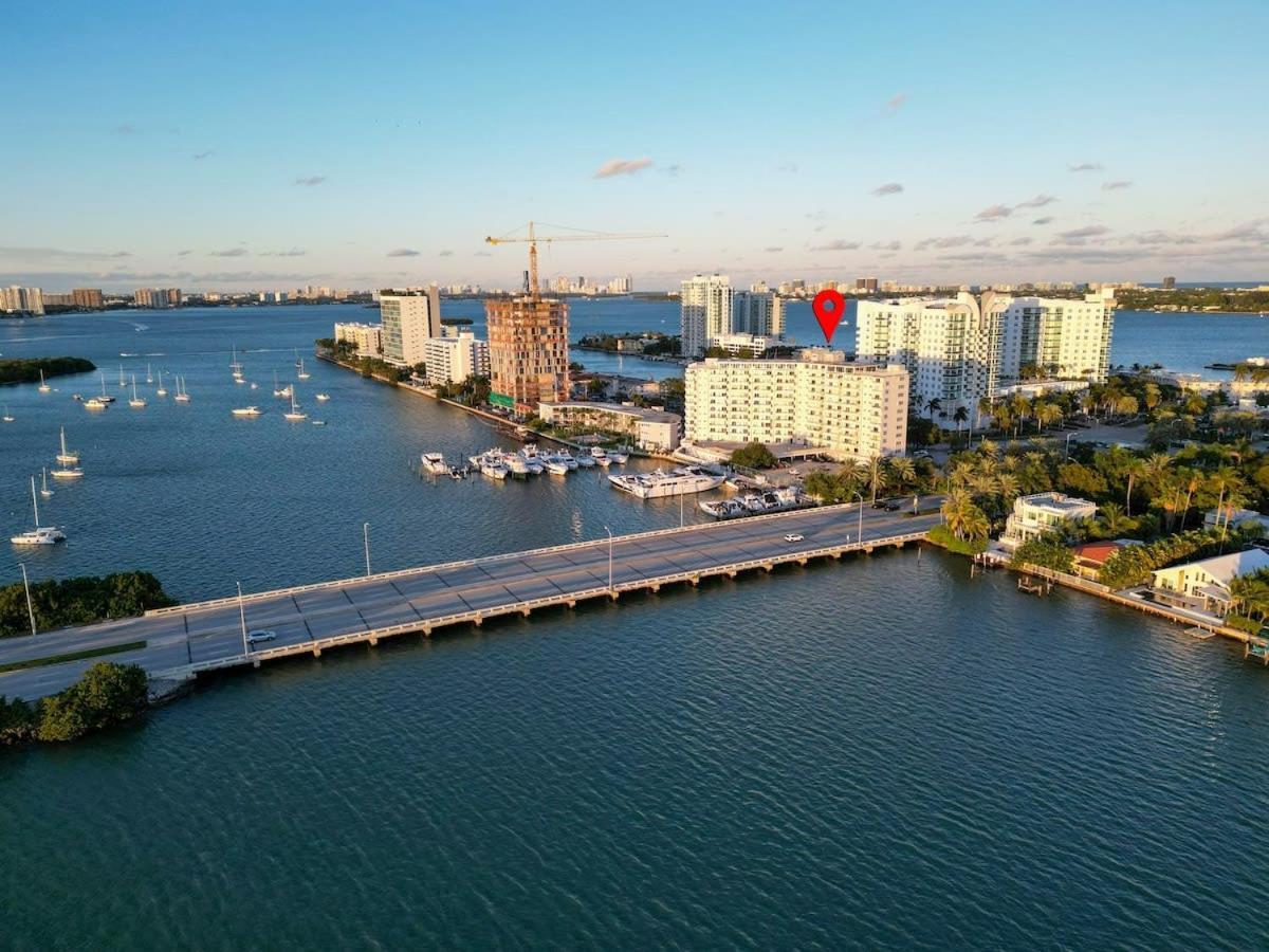 Bayshore Bliss- Cozy Space Pool & Views *
