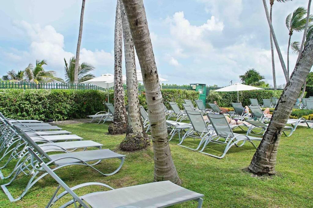 Oceanview And Balcony 2 Bed 12 Apartment *