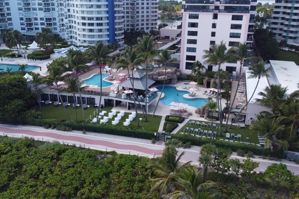 Oceanview And Balcony 2 Bed 12 Apartment Miami Beach