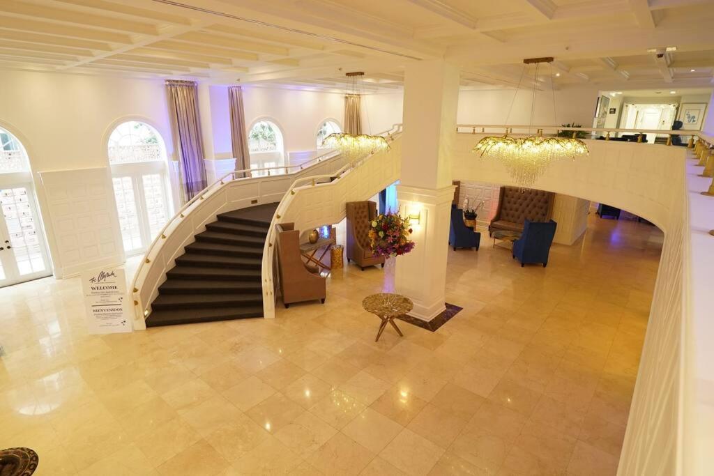 Apartment Lovely 2 Bedroom Apart W/ Ocean View @ The Beach 8
