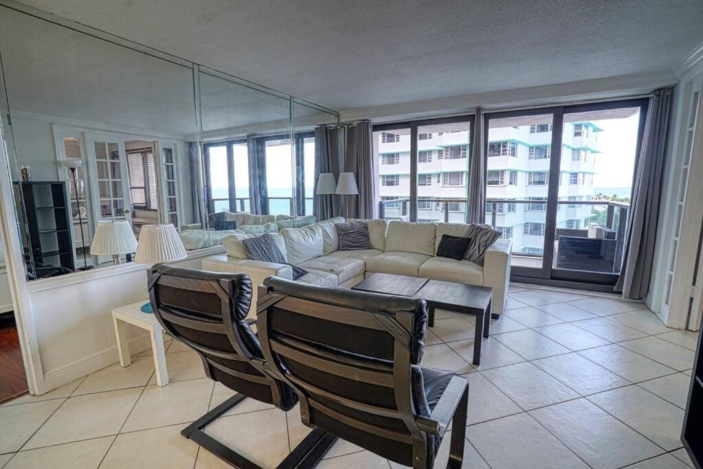 Lovely 2 Bedroom Apart W/ Ocean View @ The Beach 8