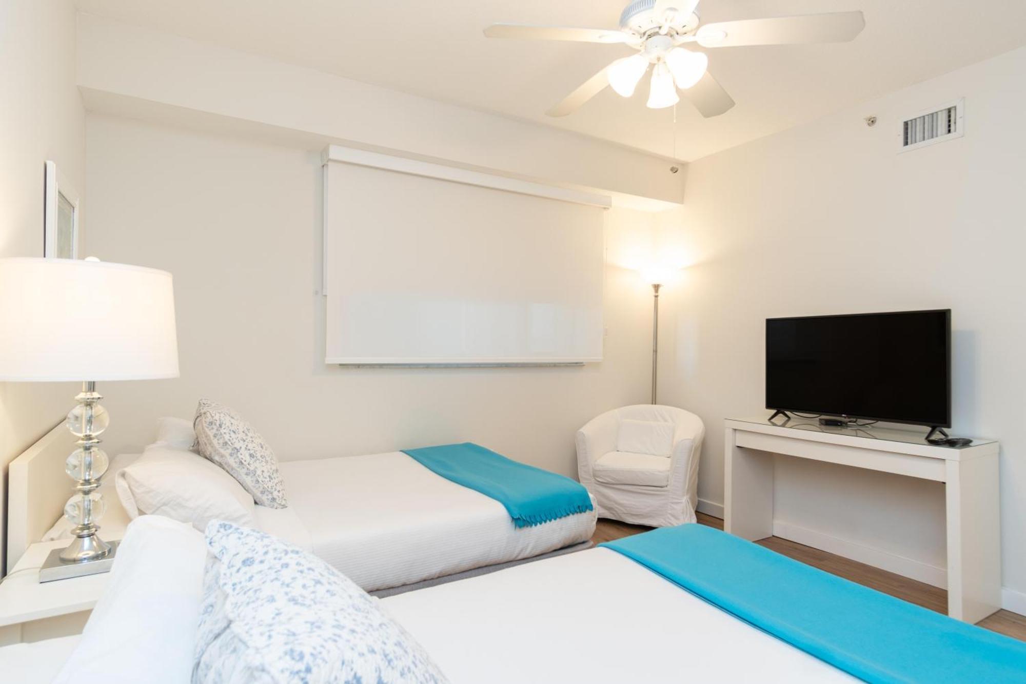 Golden Bay 62 Apartment *
