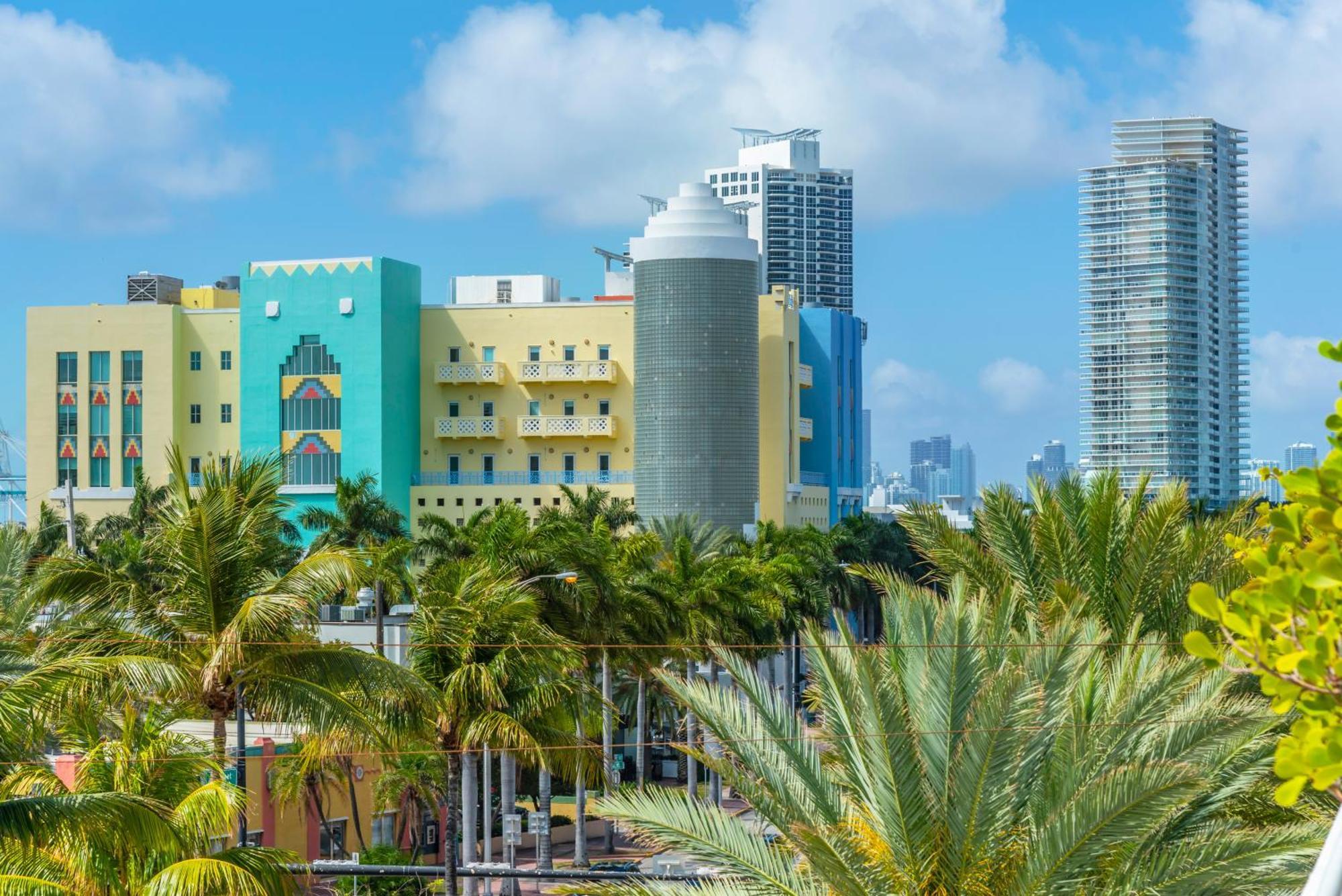 Bentley South Beach Hotel 4*