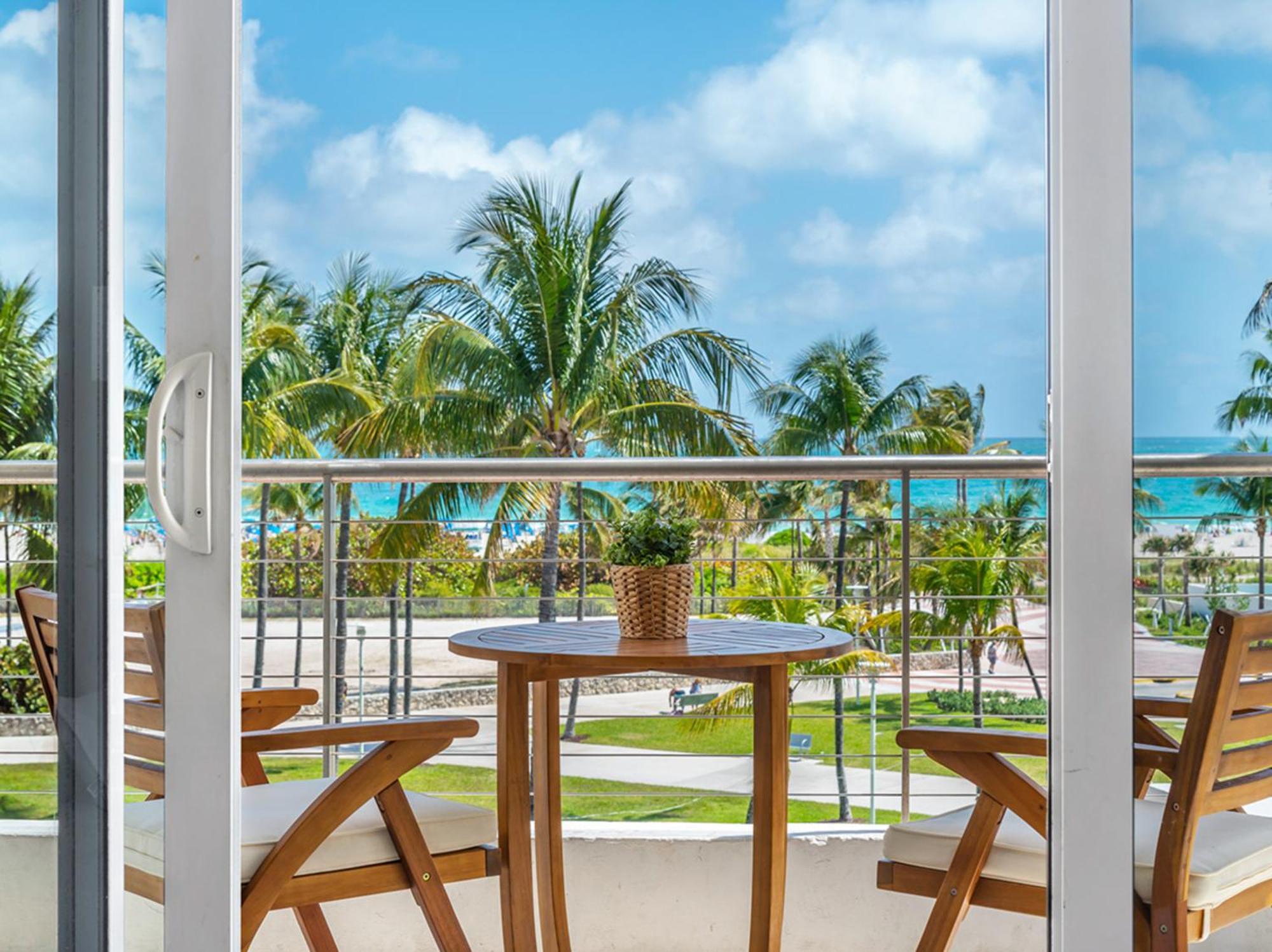 Bentley South Beach 4* Miami Beach