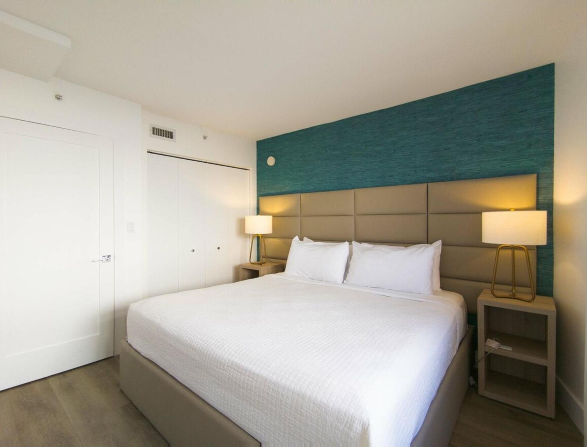 Bentley South Beach 4*