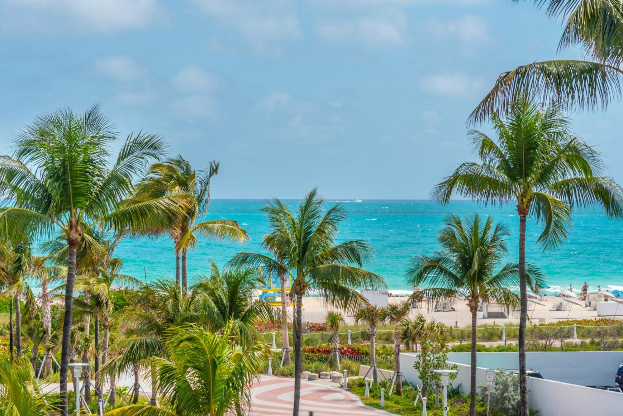 Hotel Bentley South Beach 4*