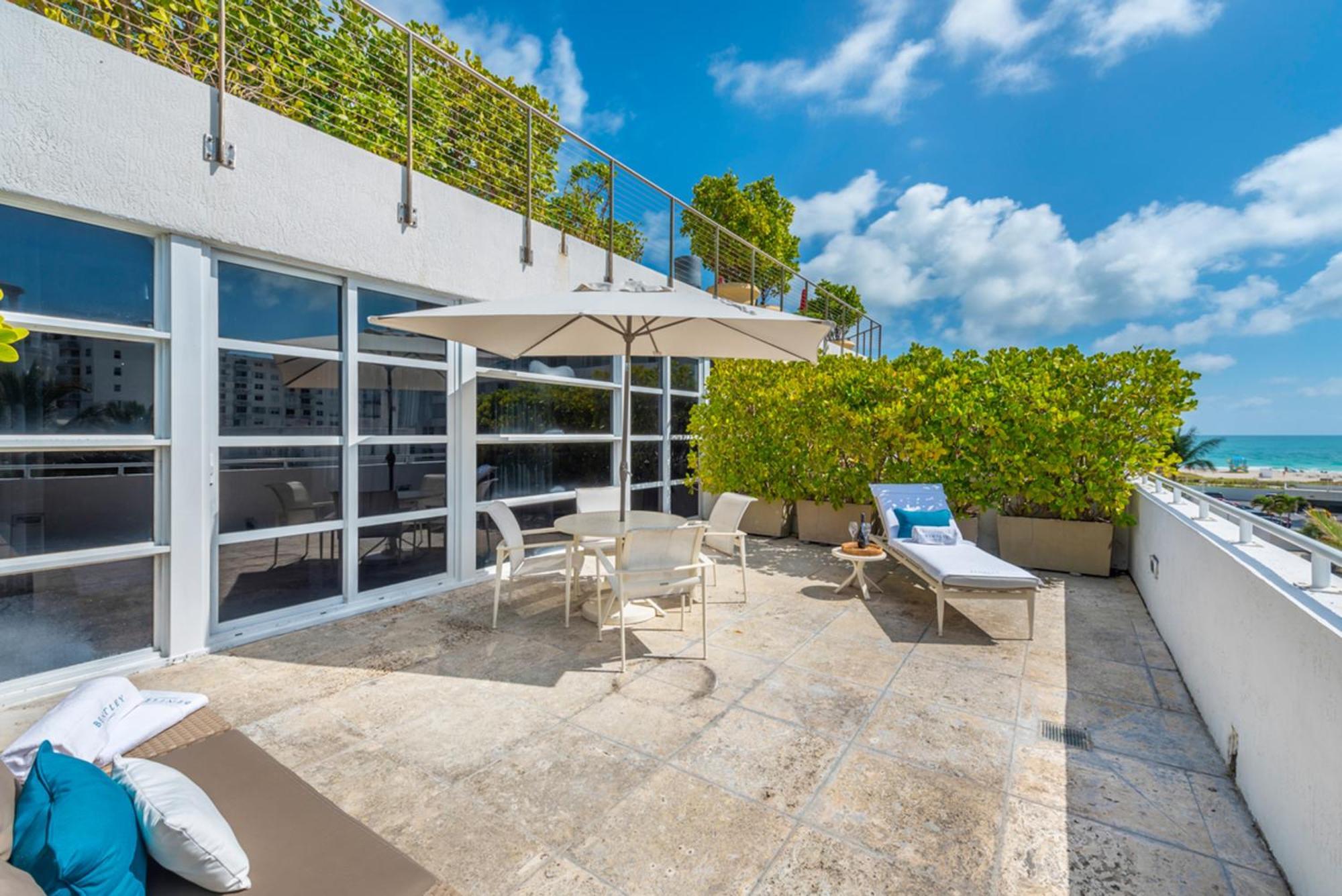 Bentley South Beach 4*